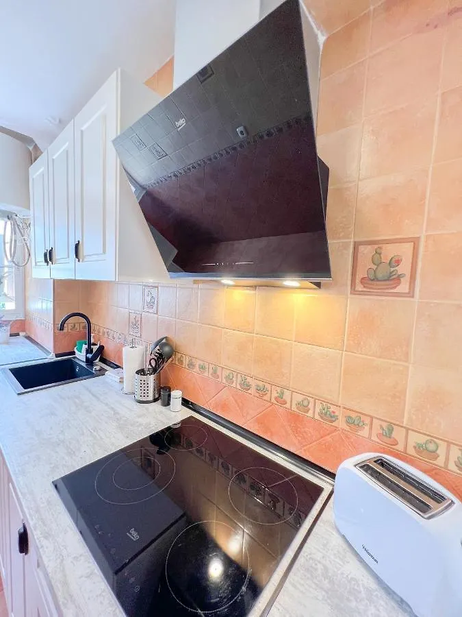 Spacious Apartment In The Center Of Torremolinos 0*,